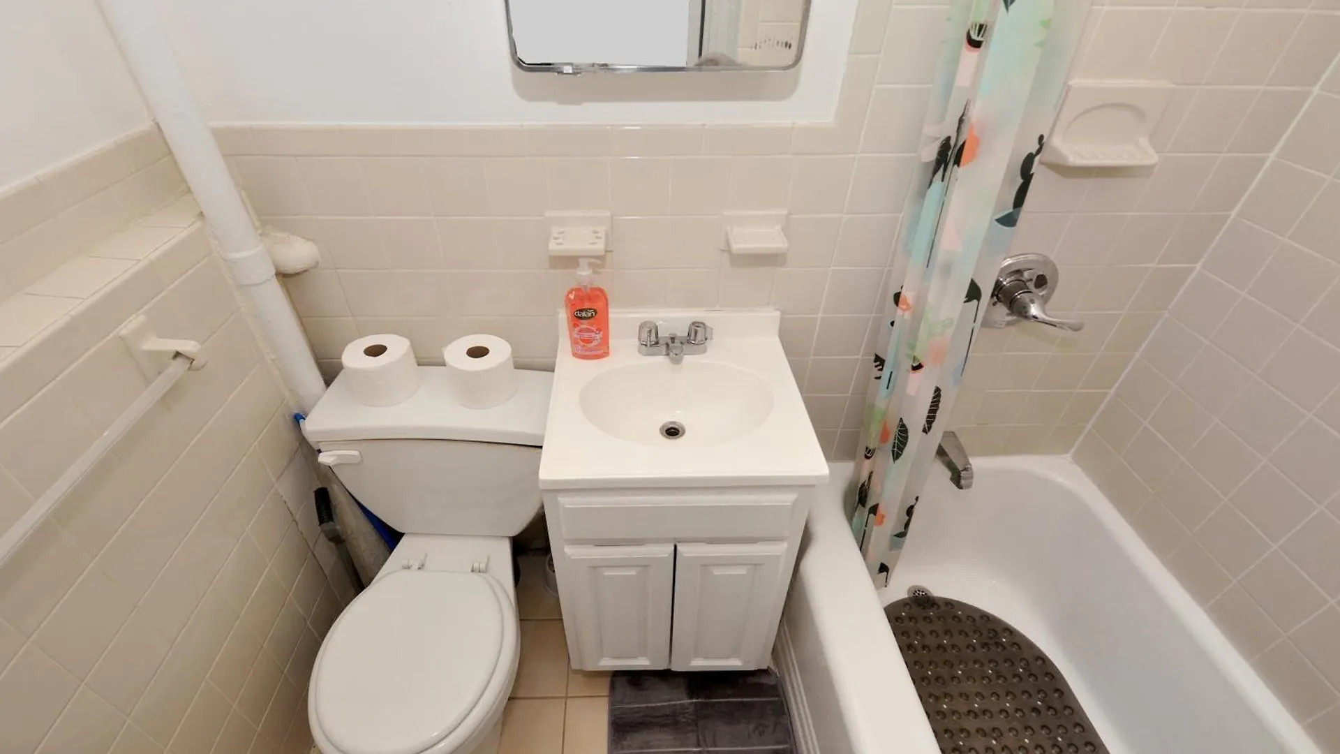 Spacious Upper East Side Studio نيو يورك